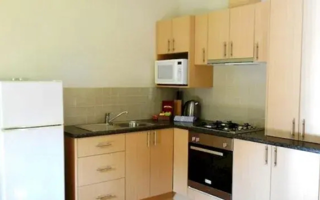 Acacia House Spa Balcony Apartment