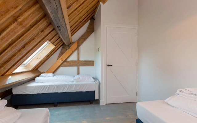 Majestic mansion in Vrouwenpolder with private garden