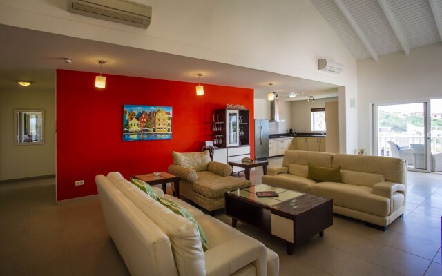 Blue Bay Apartments
