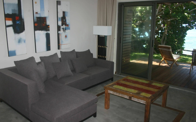 Eolia Luxury Beachfront Villas