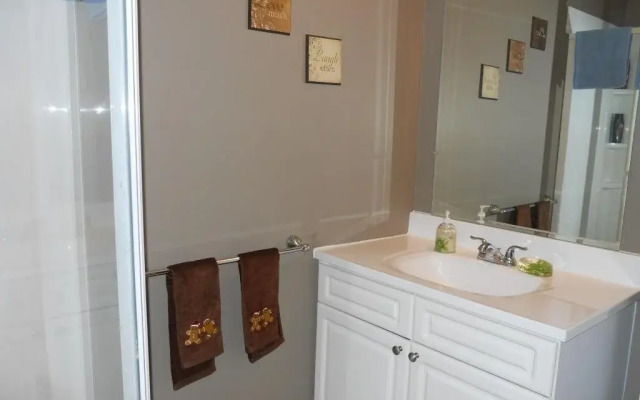 Serenity Hillside B&B