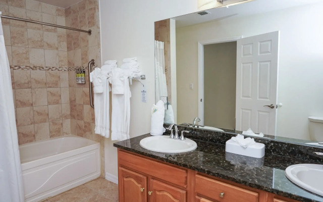 Holiday Inn Resort Grand Cayman by IHG