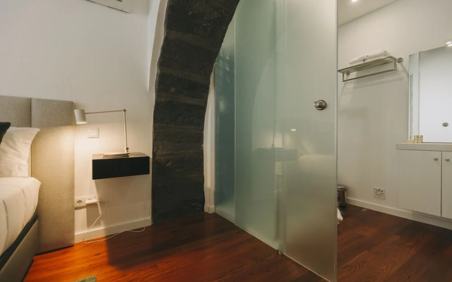 Azores Inn - Family Suites Hostel