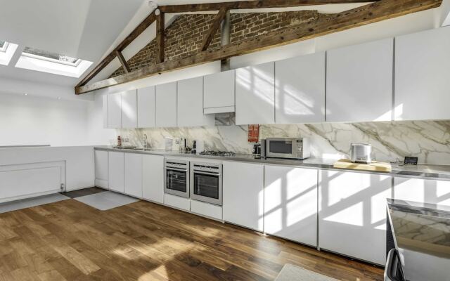 Luxury Loft-style Mews House