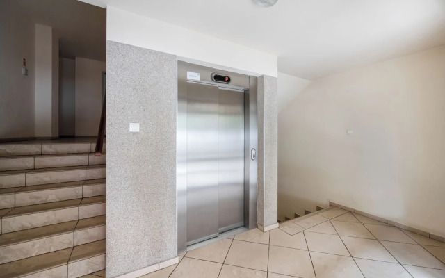 Manganowa Two-level Apartment by Renters