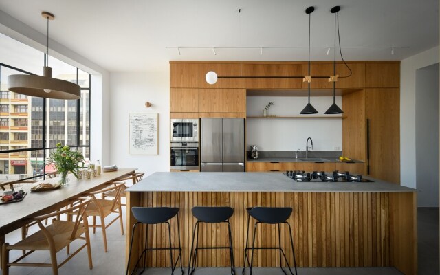 Stunning 2BR Apartment in Beeri