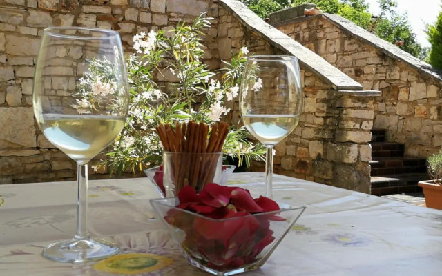 Moratto's Apartments