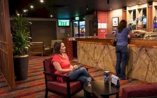 Browns Plains Hotel