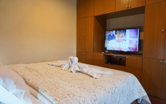 Phuruaboutique Hotel & Saunas
