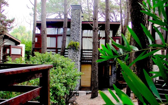 Altos Medanos - Cabañas y Club de Bosque