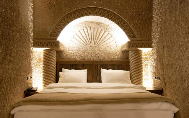 Medusa Cave Hotel