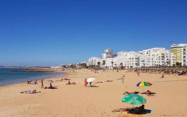 Nice Flat in Quarteira Beach