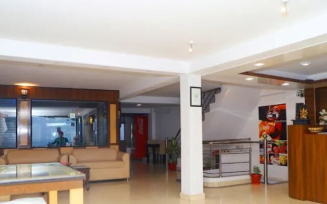 Hotel Ganesha Inn