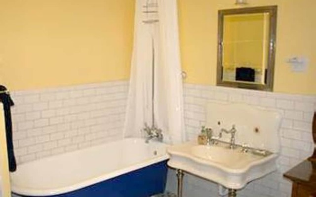 The Carriage House Inn Bed & Breakfast