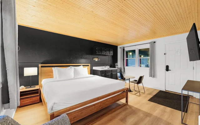 Placid Bay Hotel