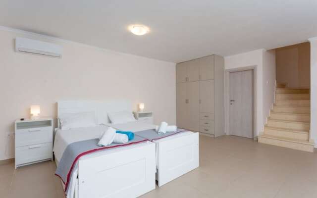 Corfu Sea View Villa - Sequoia