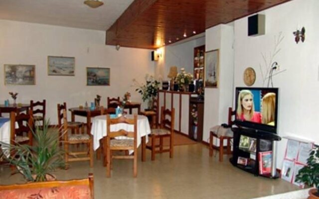 Kassandra Hotel