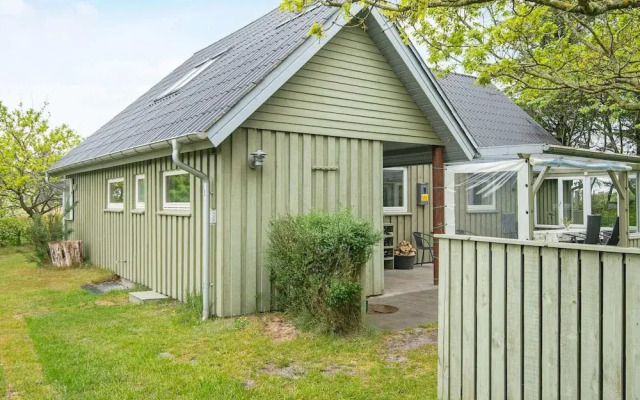 Spacious Holiday Home in Hemmet near Sea