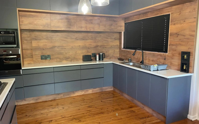 Mount Road Suites