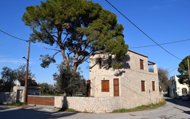 Pyrgos Luxury Country Home