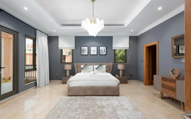 Maison Privee - Prvt Pool & Beach! in Luxury Palm Jumeirah Villa