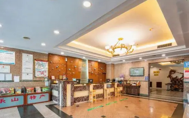 Jinye Hotel (zhanggongqiao Food Street)