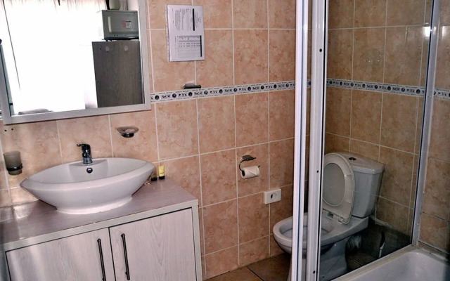 Cape Wine Route Guest House