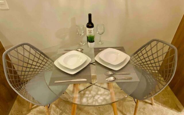 New Apartment Located A few Steps To the 5ThAvenue