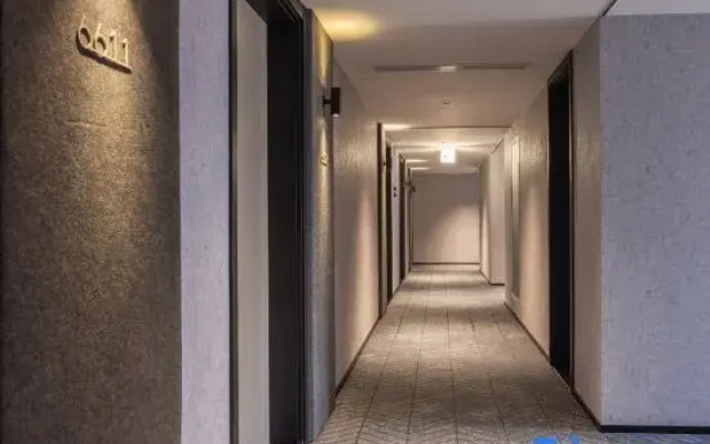 Tianjin Binhai  Third Avenue Atour Light Hotel