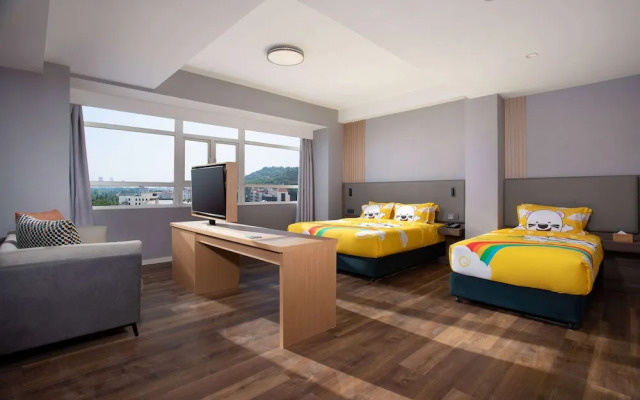 Ramada Encore by Wyndham Qingdao Shinan