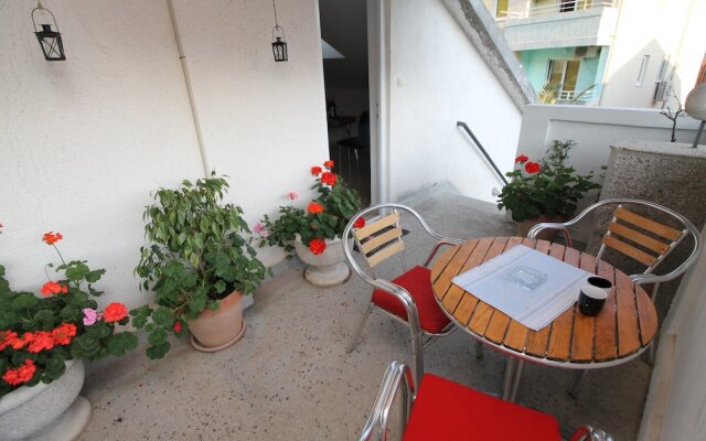 Marko Apartments