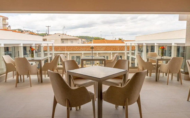 Mirror Hotel