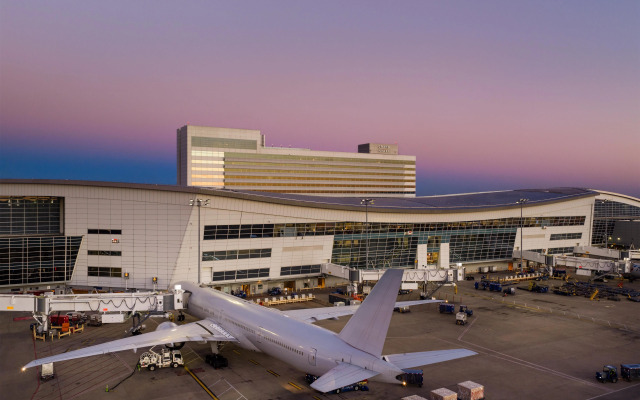 Grand Hyatt DFW - Connected to the airport