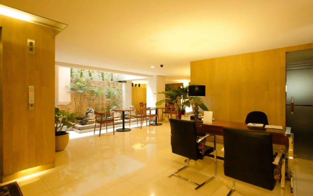 W Home Senopati