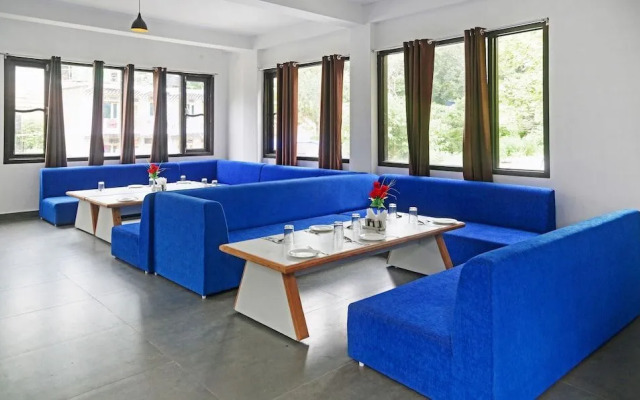 Treebo Trend Woodward II