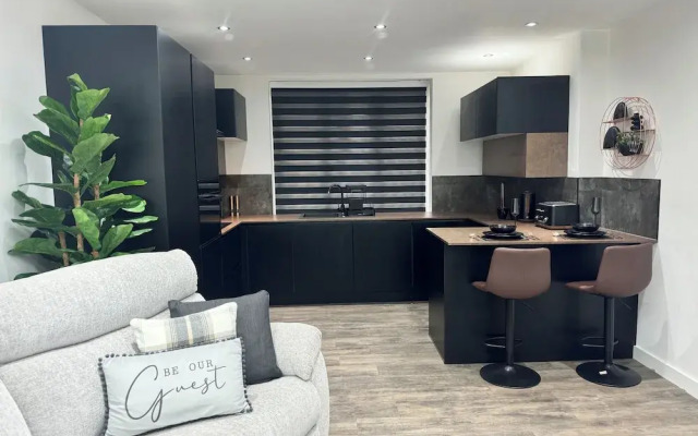 Luxury Flat in Uxbridge