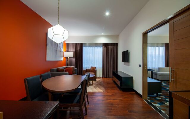 DoubleTree by Hilton Celaya