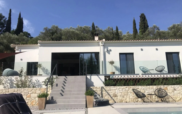Welcome to Villa Coco