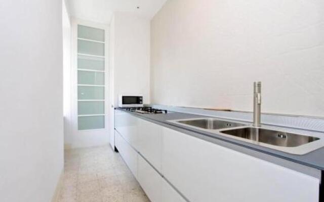 Monti Halldis Apartments