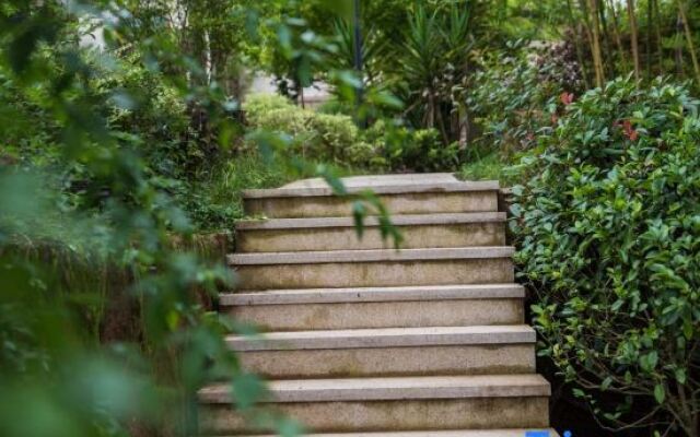 Wuyishan Shangxige B & B