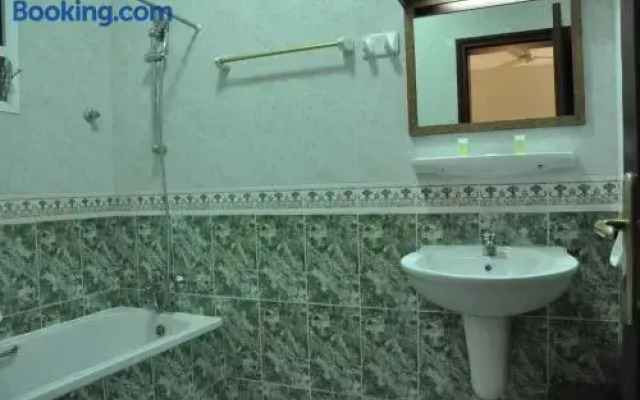 Sahara Hotel Apartment