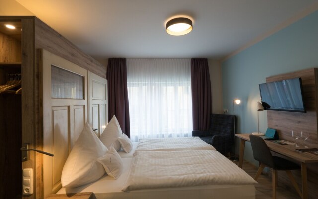 Weinbar und Hotel FahrAway