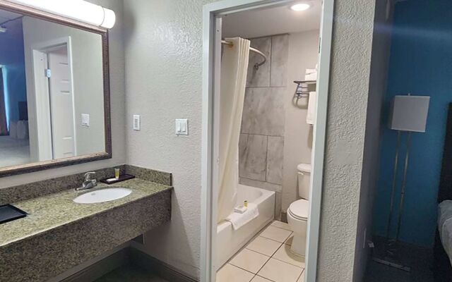 Travelodge by Wyndham Kingsland GA