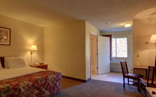 Intown Suites Extended Stay - Atlanta GA- Duluth