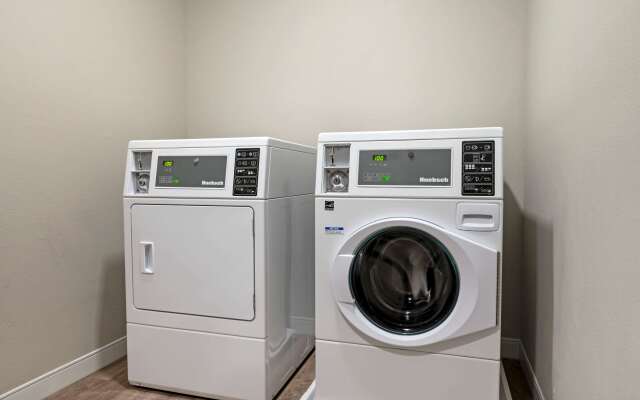 MainStay Suites Cincinnati University - Uptown
