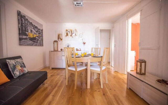 Amazing Topo Chiado Garrett Apartment by GuestReady