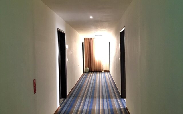 E Hotel