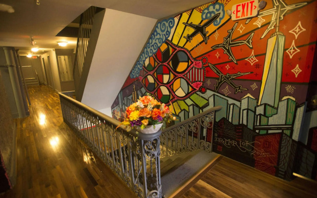 Explore Hotel & Hostel
