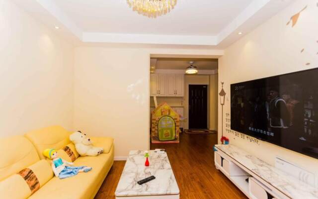 Full of Happiness Disney Land Aparthotel