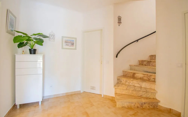 99 ADM Casa Mendes Fabulous Townhouse With Share